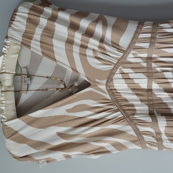 Loft size 6 tan-creme print dress - Picture 4 of 8